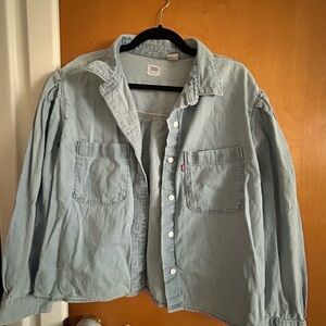 Levi’s denim button down size L